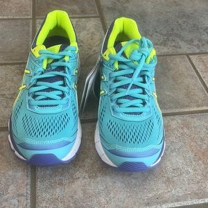 COPY - Asics Size 7 Sneaker NIB